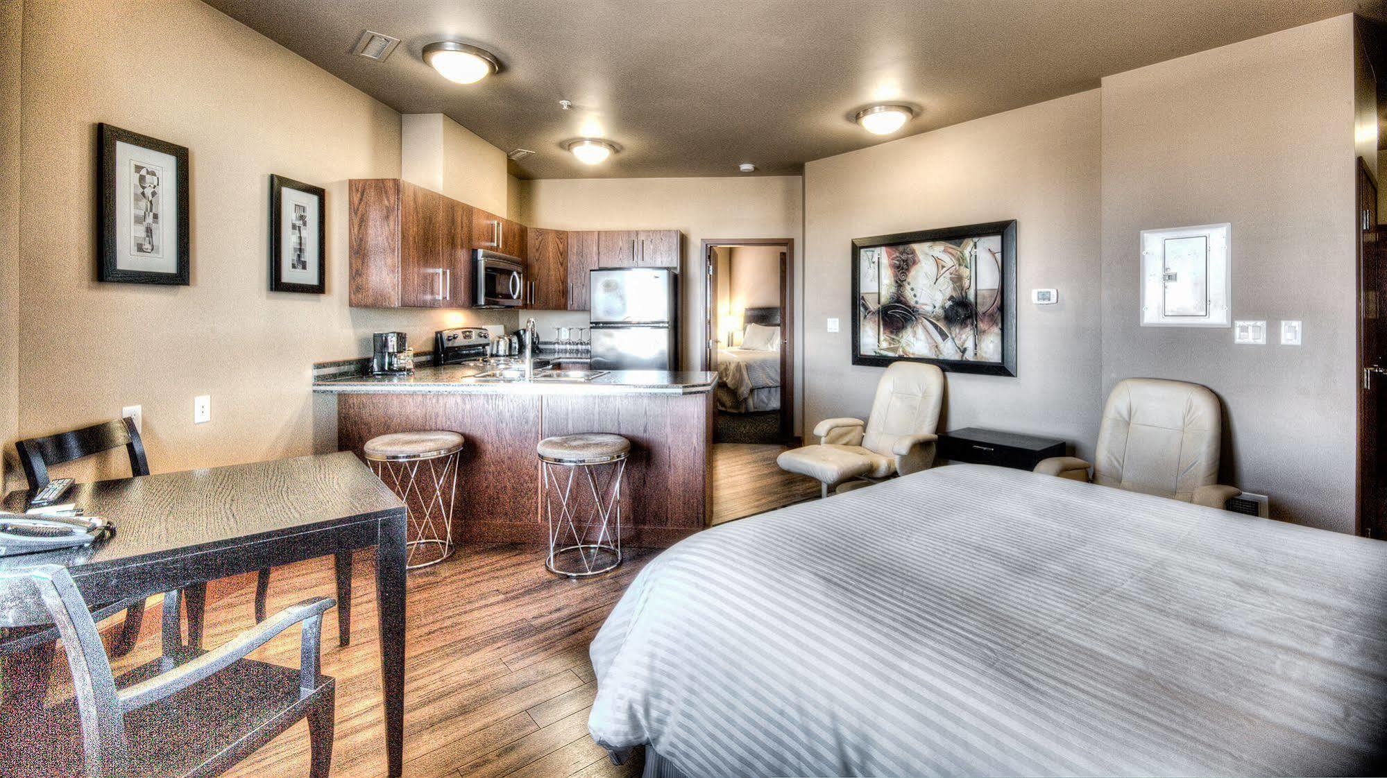 Grand Inn & Residence- グランド・プレーリー エクステリア 写真
